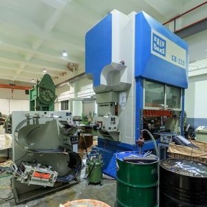 220 tons FAIR OAKS High-speed presses